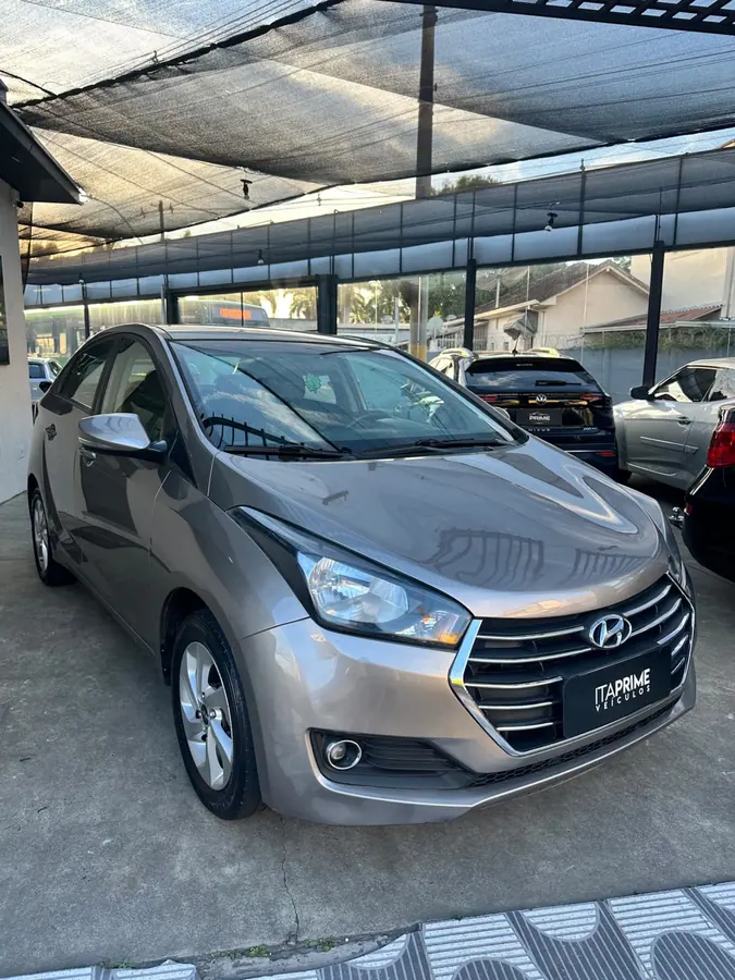 HYUNDAI HB20S Confort 2016